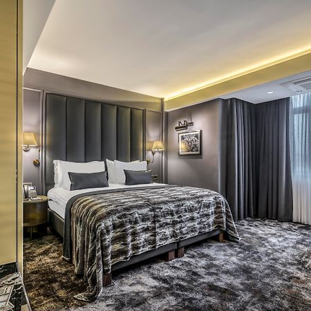 Galata Times Hotel Istanboel Buitenkant foto